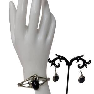 Vintage Onyx & Silver Jewelry Set  Bracelet Marked RT Earrings Marked Mexico 925